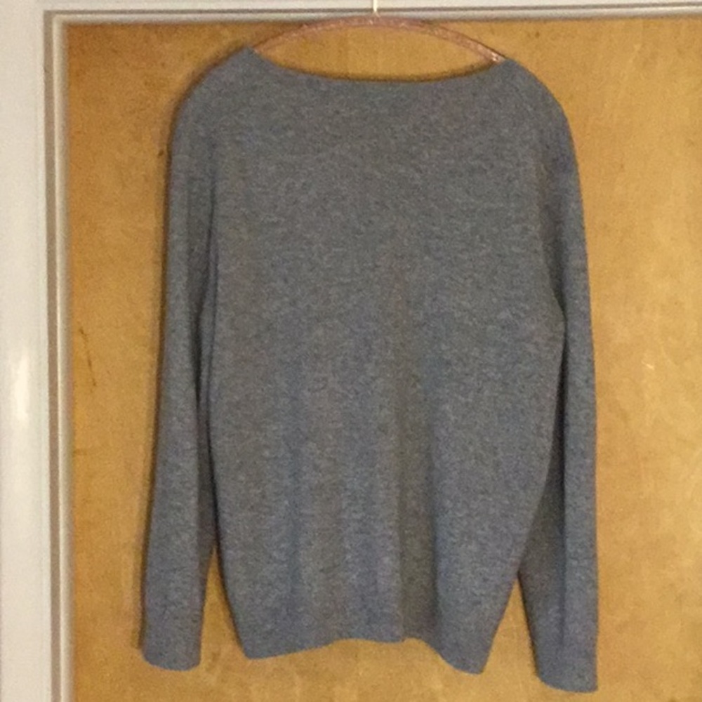 Vince Women’s 100% Cashmere V-Neck Sweater Light Heather Gray Size L - Picture 2 of 9